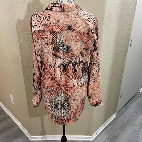 Dana Buchman snake print button down shirt M - Picture 4 of 7